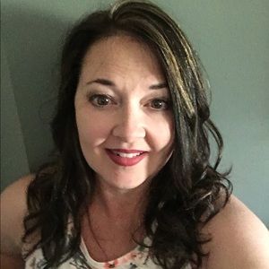 Meet Your Posher, Michele